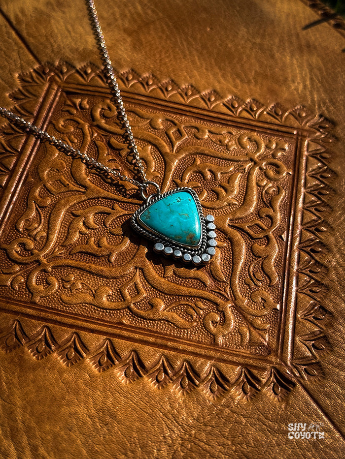 Kingman Hinterland Pendant