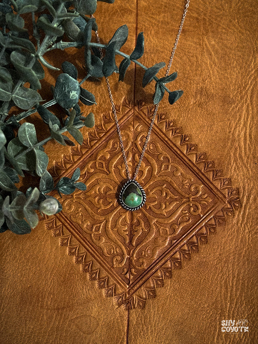 Lasso Pendant NO.1