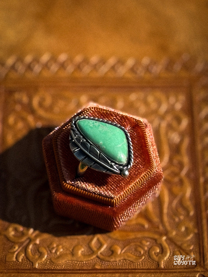 Nevada Variscite Feather Ring | Size 8.75